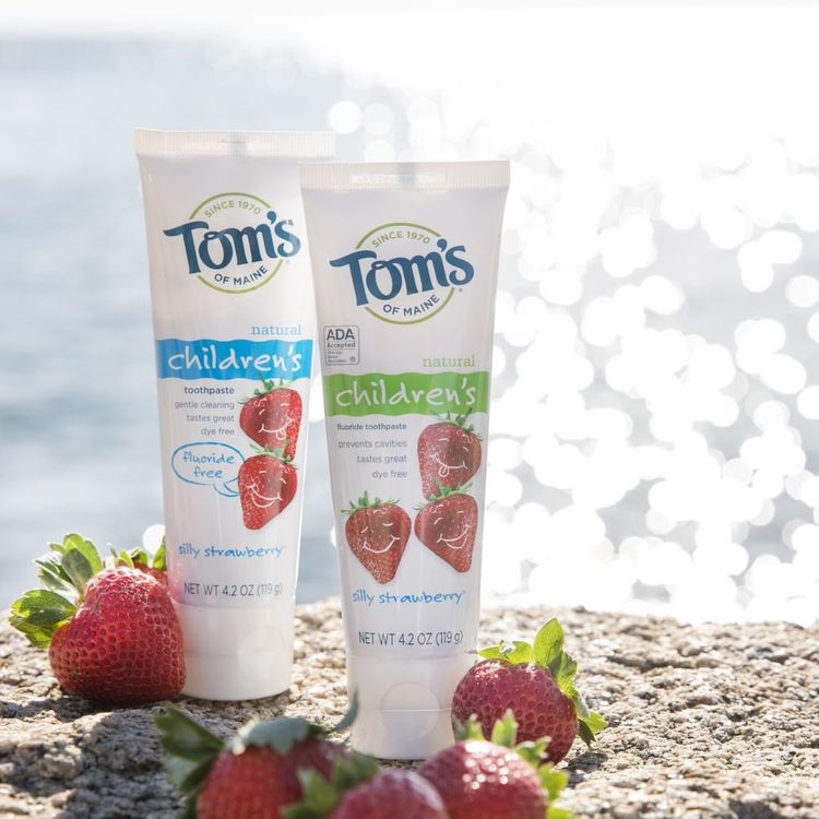 美国Tom's of Maine儿童天然含氟牙膏 防蛀牙 2岁以上儿童可用 纯天然草莓味 可吞咽